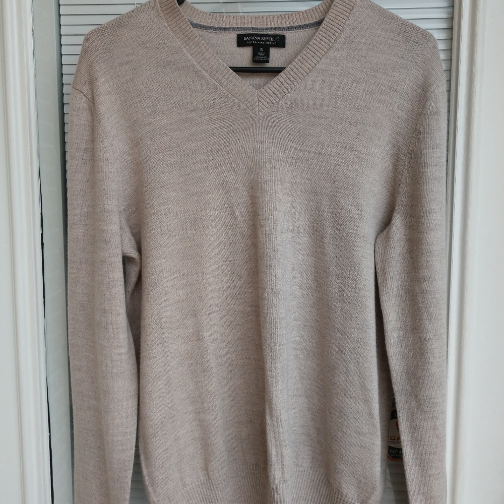 Banana Republic Merino wool sweater